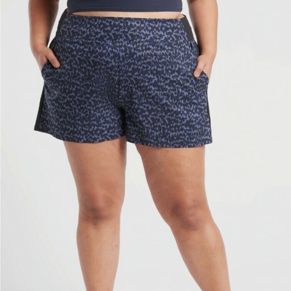 Athleta Brooklyn Short NWT